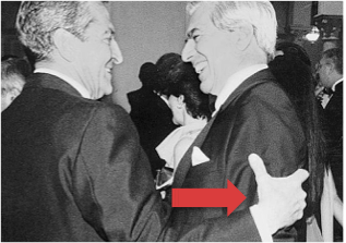 El expresidente con el Mario Vargas Llosa